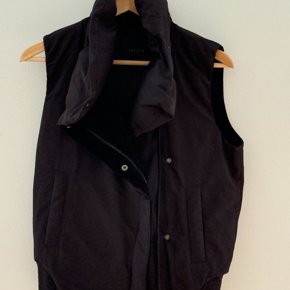 Theory Puffer Vest